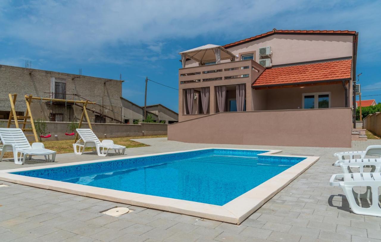 Apartmani Krzak Nin Exterior photo