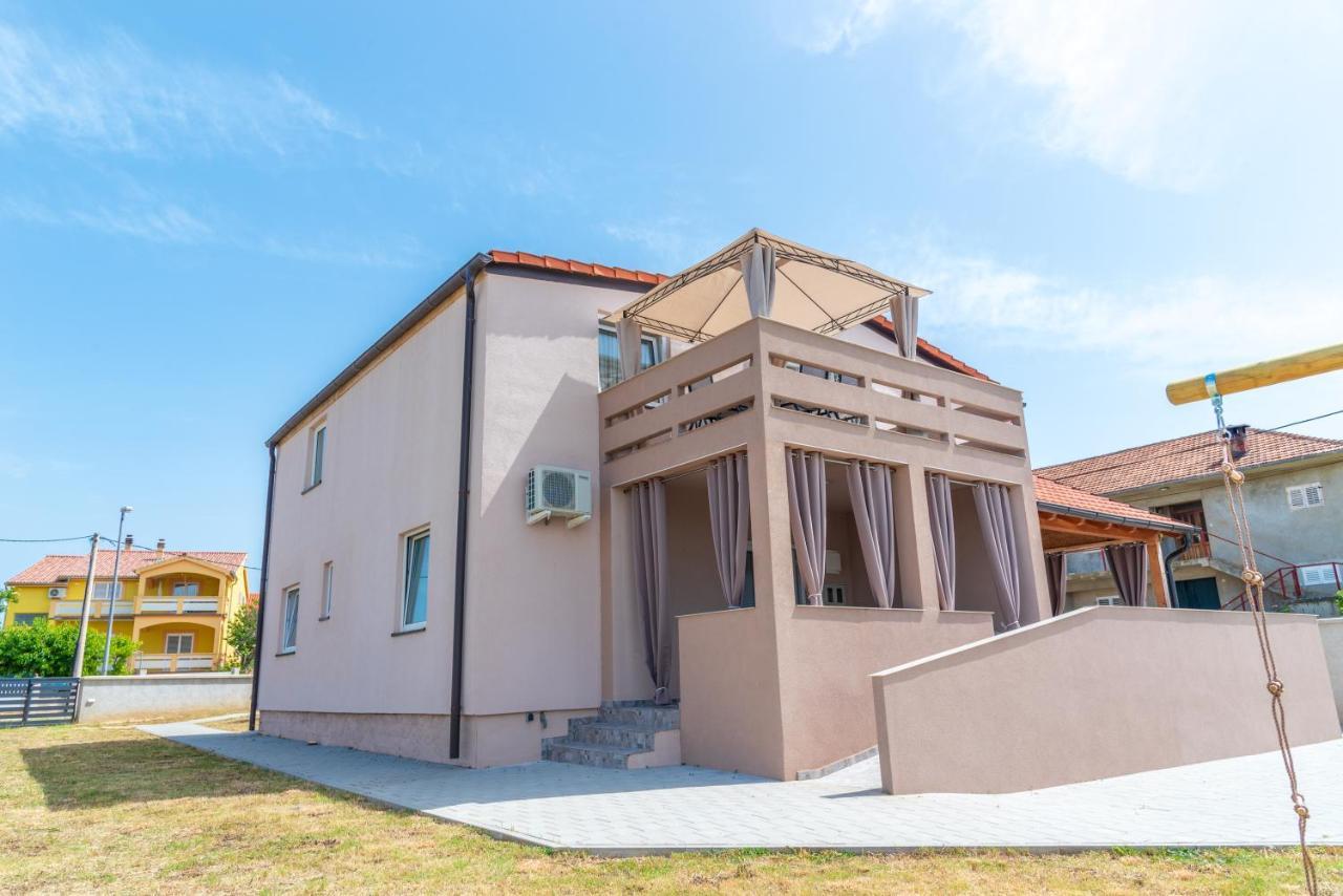 Apartmani Krzak Nin Exterior photo