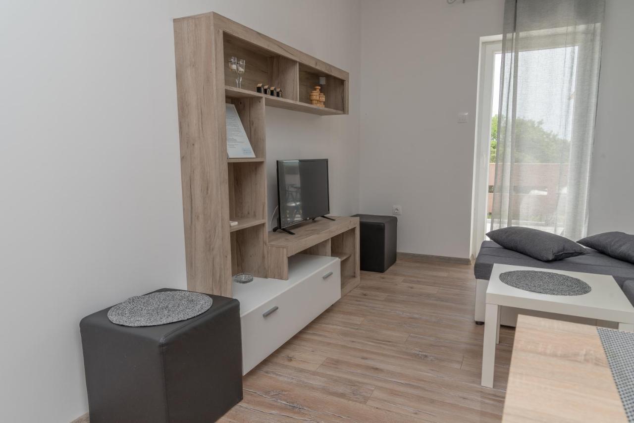 Apartmani Krzak Nin Exterior photo