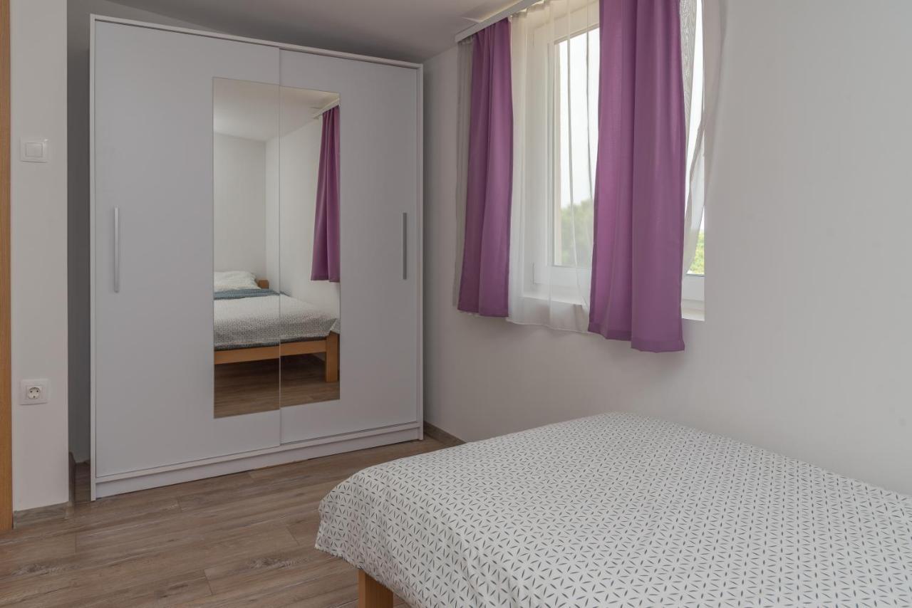 Apartmani Krzak Nin Exterior photo