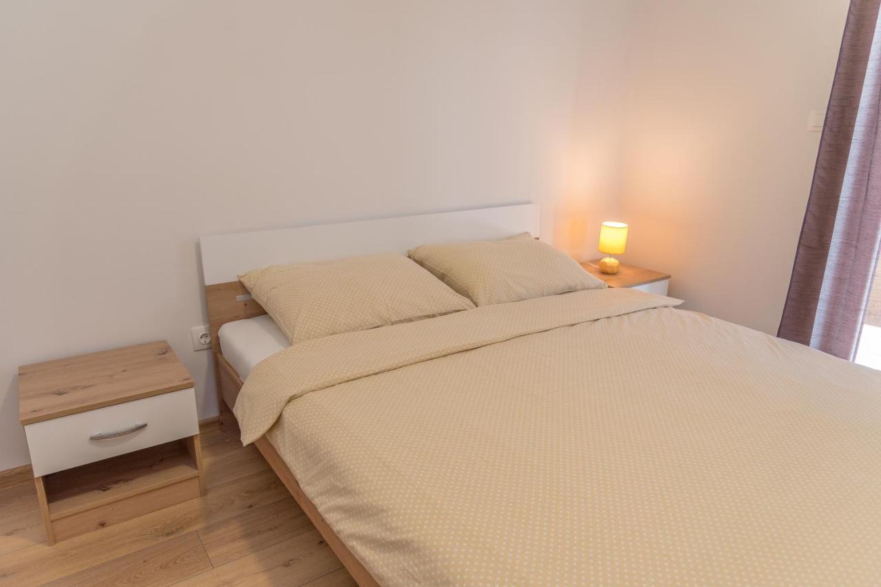 Apartmani Krzak Nin Exterior photo