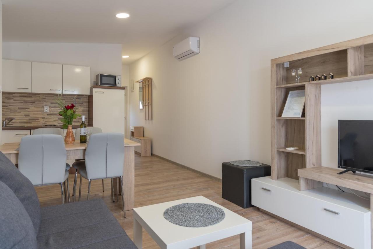 Apartmani Krzak Nin Exterior photo