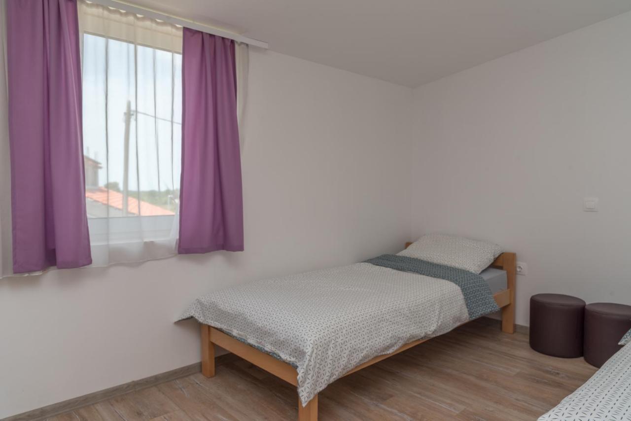 Apartmani Krzak Nin Exterior photo