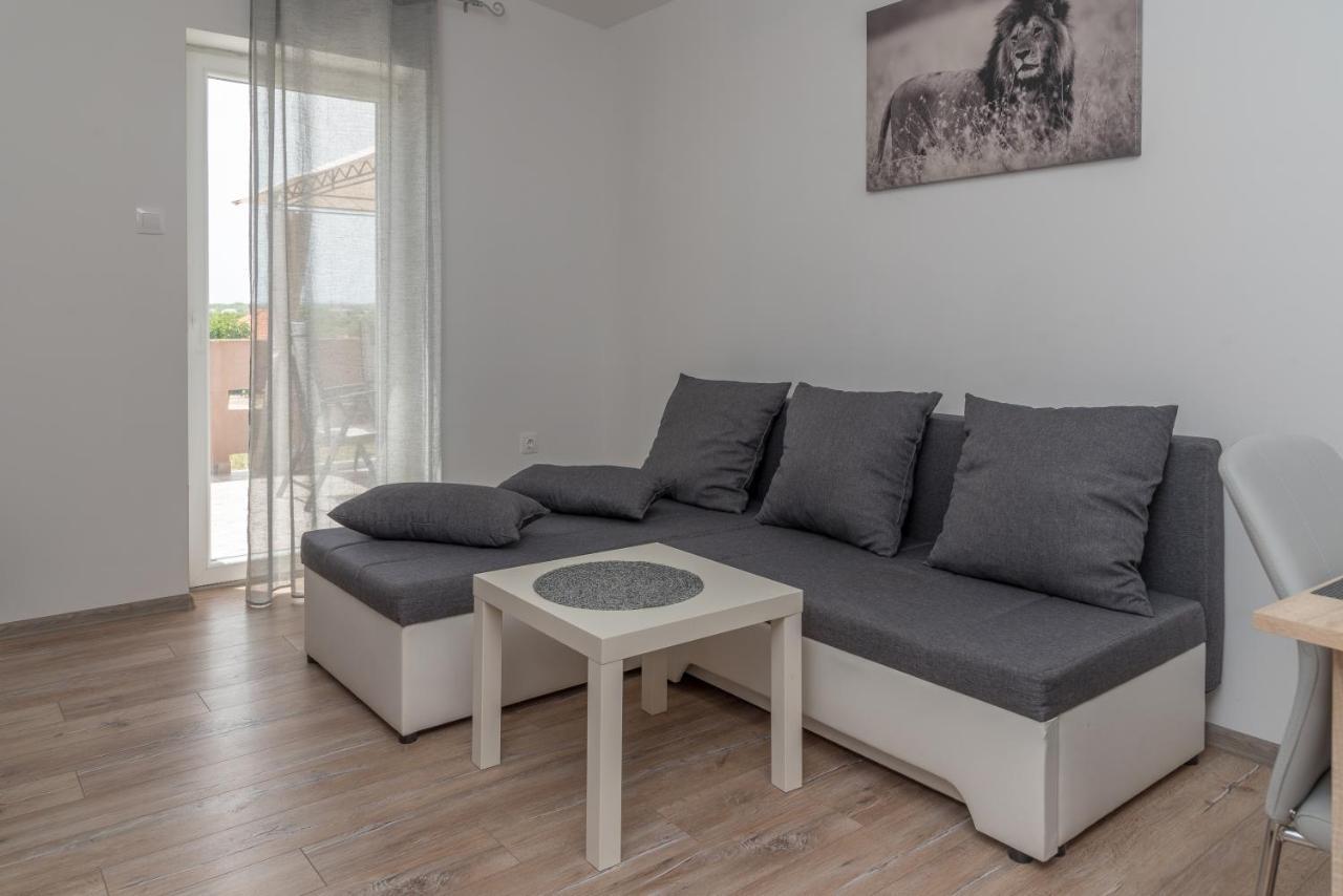 Apartmani Krzak Nin Exterior photo